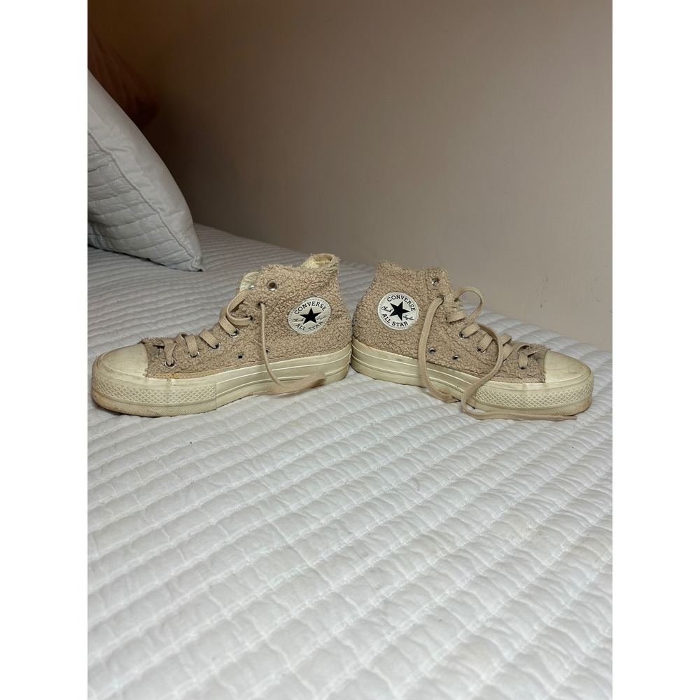 Converse Chuck Taylor All Star Platform Sherpa High‎ Top Sneakers Beige Size 7